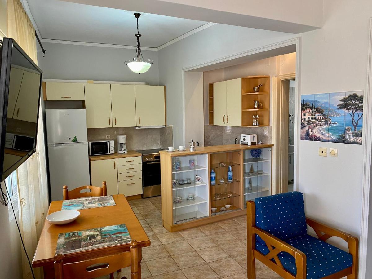 Gallery Apartments Lixouri Exterior photo