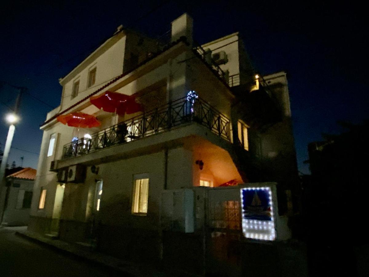 Gallery Apartments Lixouri Exterior photo