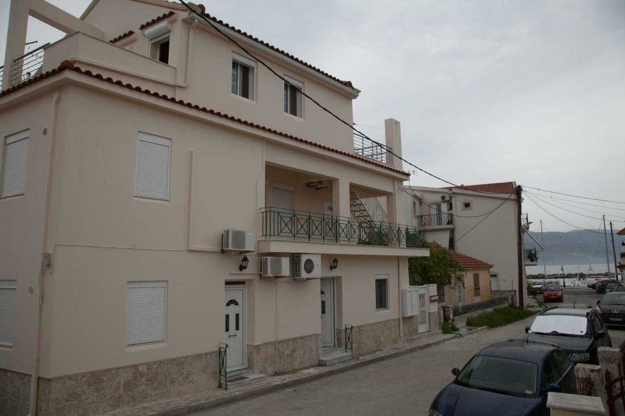 Gallery Apartments Lixouri Exterior photo
